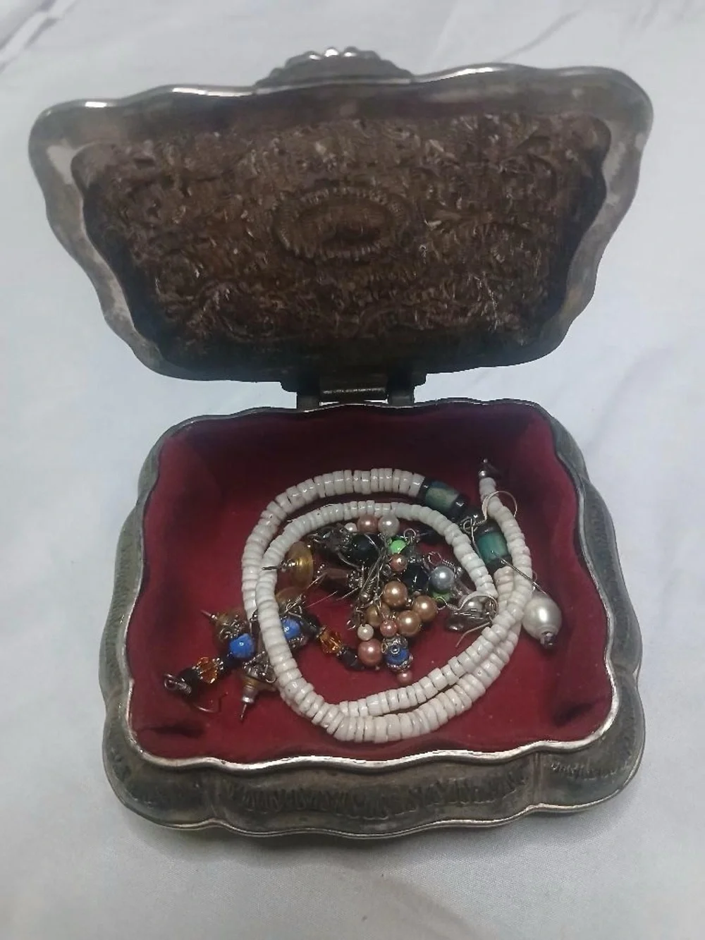 Vintage 1991 Godinger Silver Plated Trinket Box with Assorted Costume Jewelry